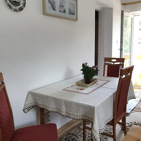 Apartman Elvira *